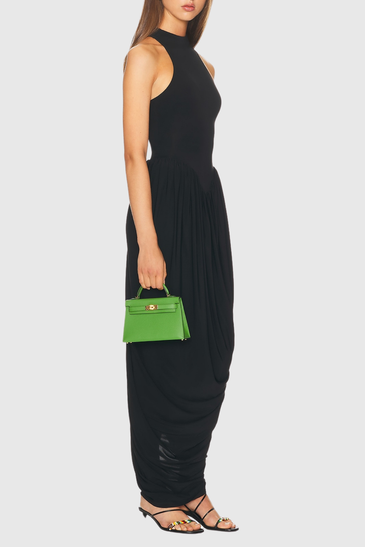 Effortlessly Elegant Dress with a Timeless Design