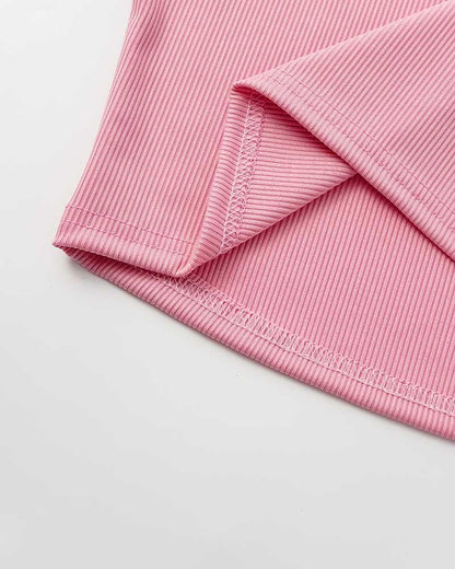Classic Vintage Pants with a Flattering Fit
