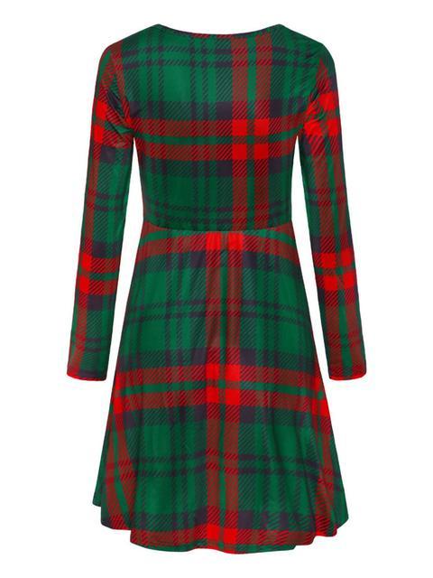 Classic Vintage Dress with a Flattering Fit
