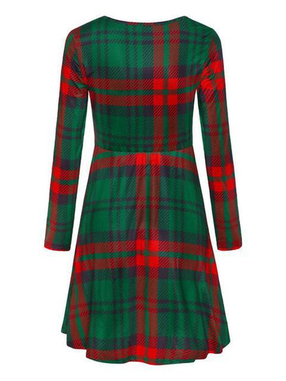 Classic Vintage Dress with a Flattering Fit
