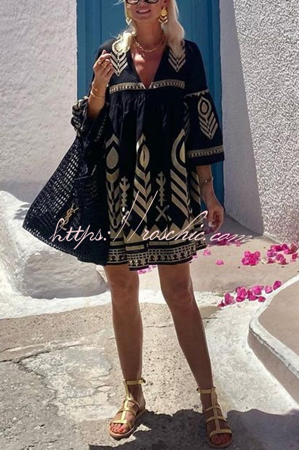 Gracefully Styled Dress for Any Occasion
