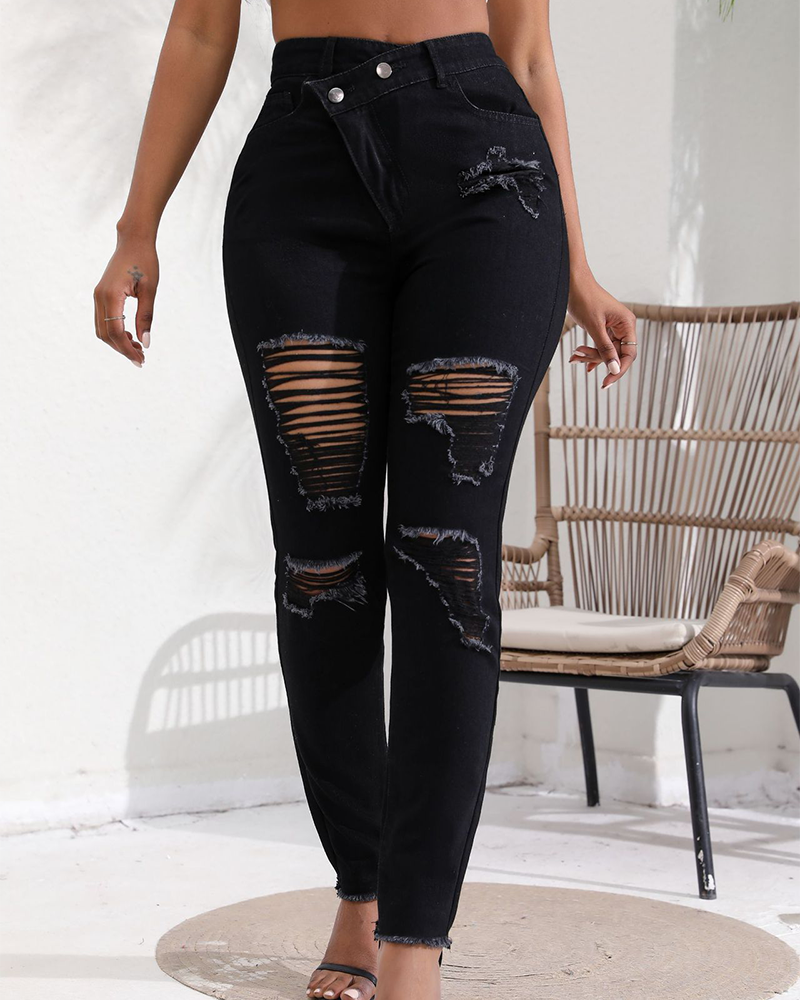 Gracefully Styled Garment for Any Occasion