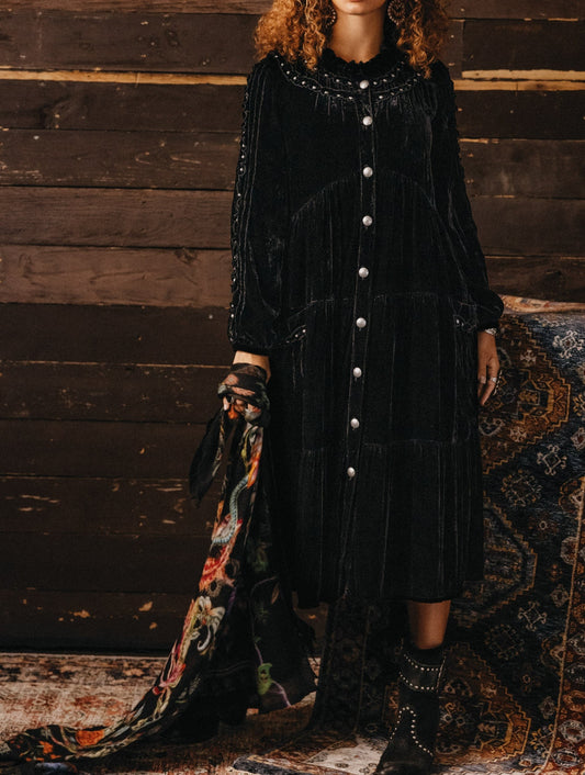 Classic Vintage & Enduringly Stylish Dress