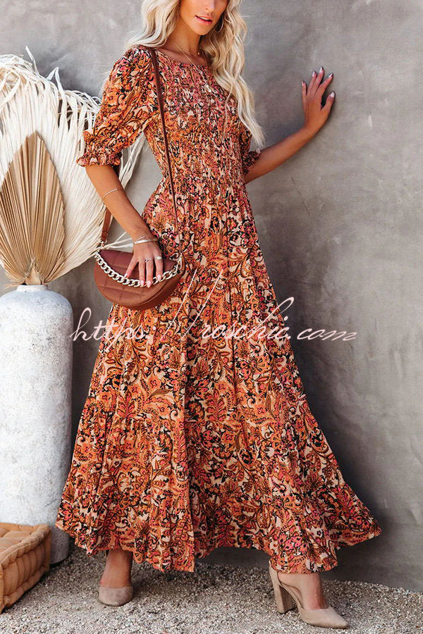 Classic Vintage Dress with a Flattering Fit
