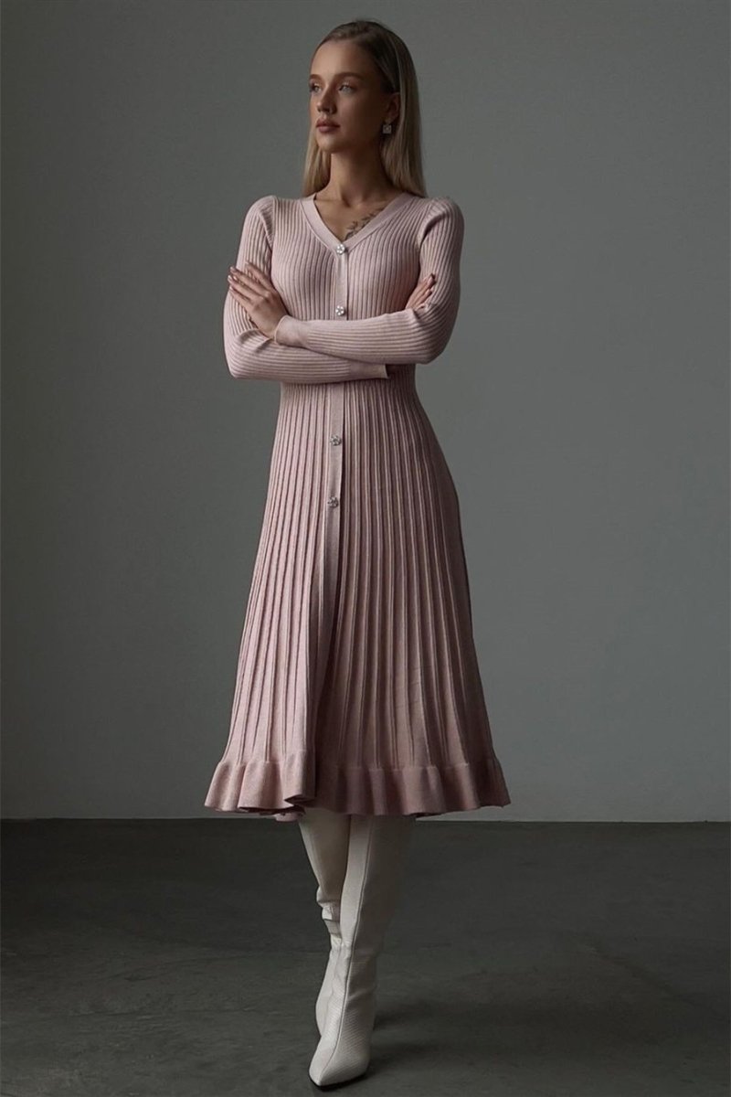Classic Vintage Dress with a Flattering Fit