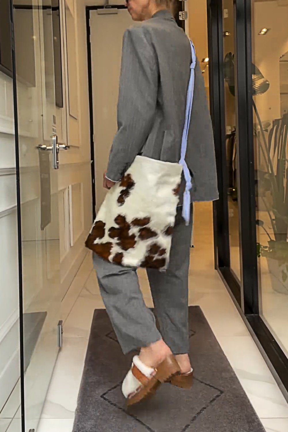 Sophisticated Pants with a Clean Classic Look