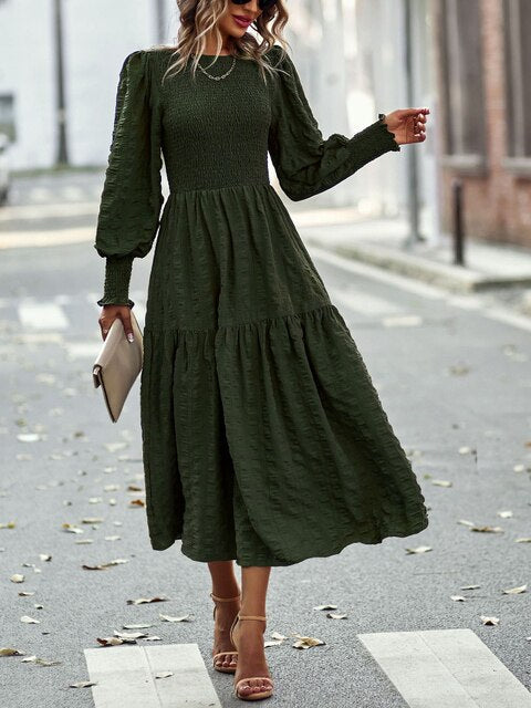 Sophisticated Dress with a Clean Classic Look