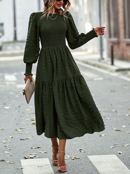 Sophisticated Dress with a Clean Classic Look