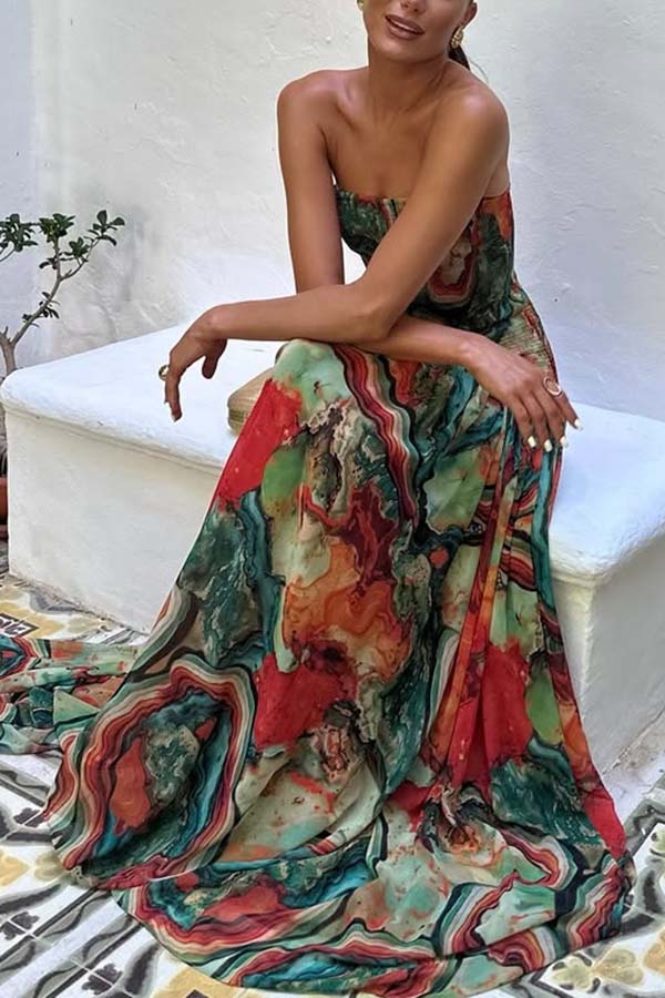 Classic Vintage & Enduringly Stylish Dress
