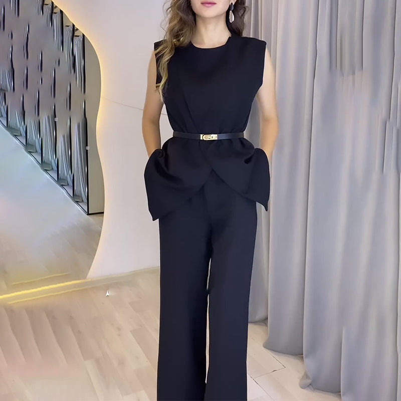 Well Tailored Pants with a Graceful Silhouette