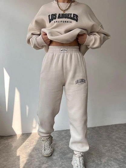 Sophisticated Pants with a Clean Classic Look