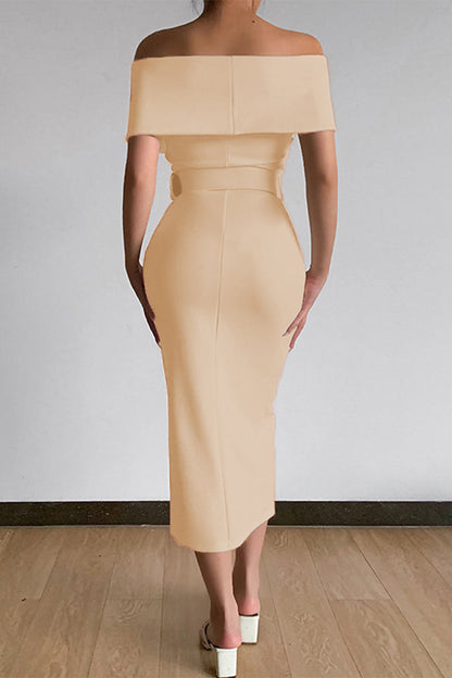 Classic Vintage Dress with a Flattering Fit
