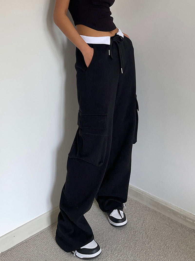 Well Tailored Pants with a Graceful Silhouette