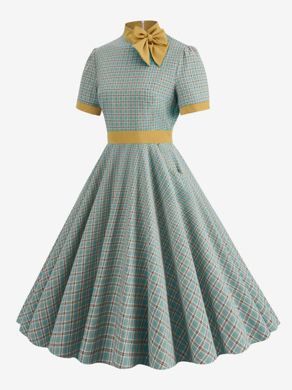 Classic Vintage Dress with a Flattering Fit