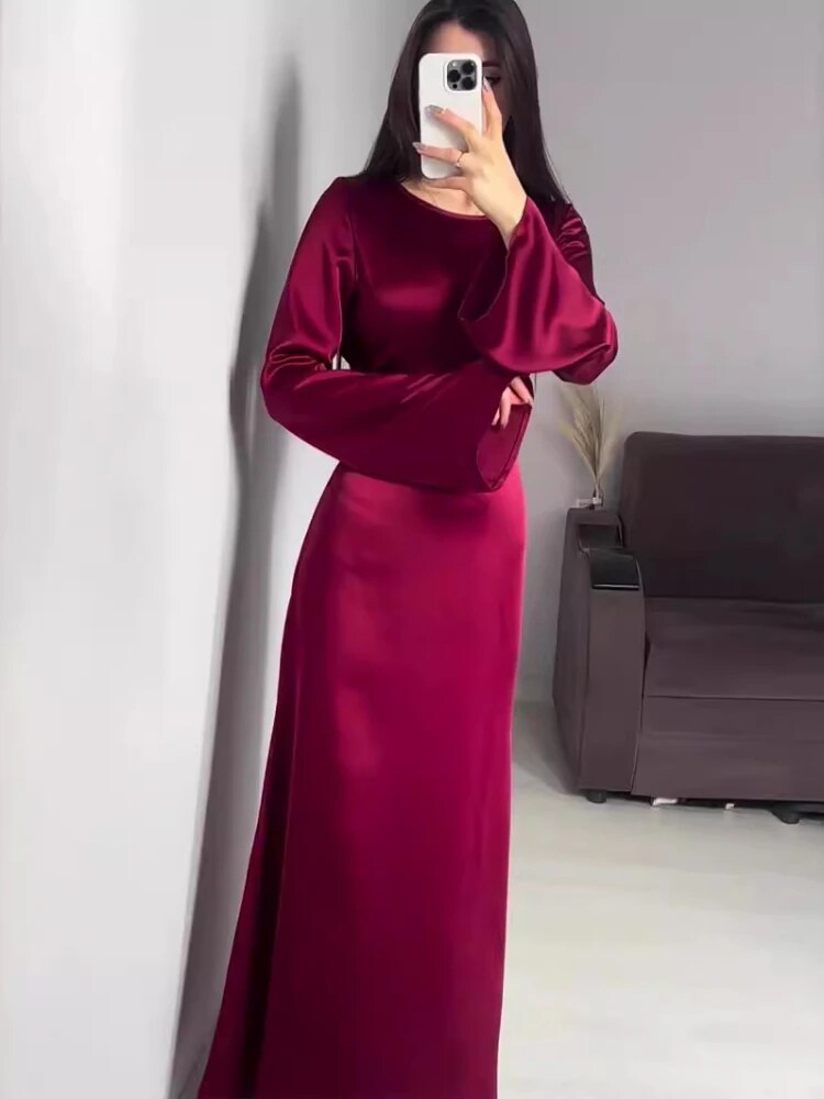 Effortlessly Elegant Dress with a Timeless Design