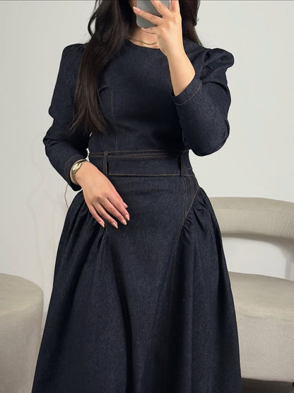Gracefully Styled Dress for Any Occasion