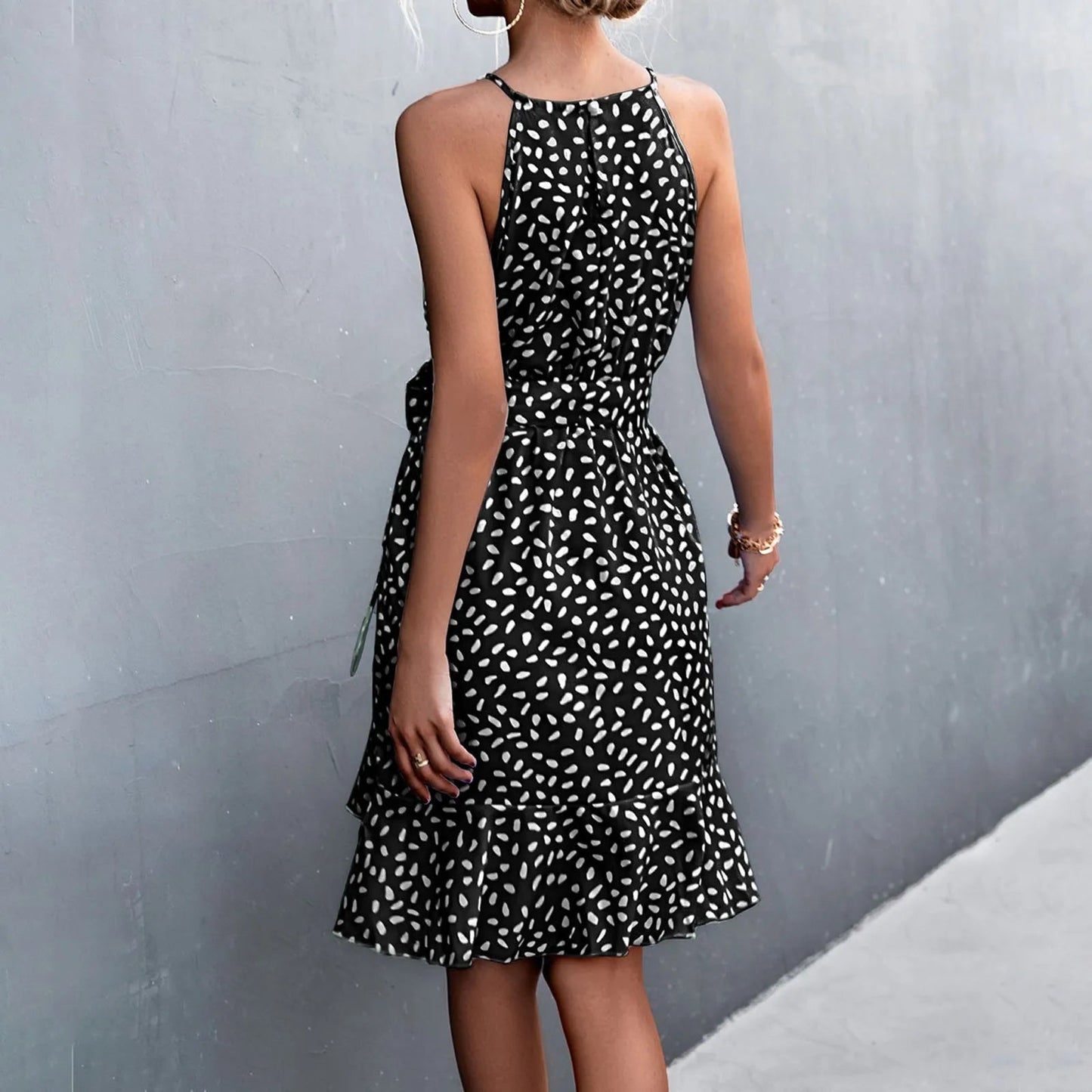 Sophisticated Dress with a Clean Classic Look