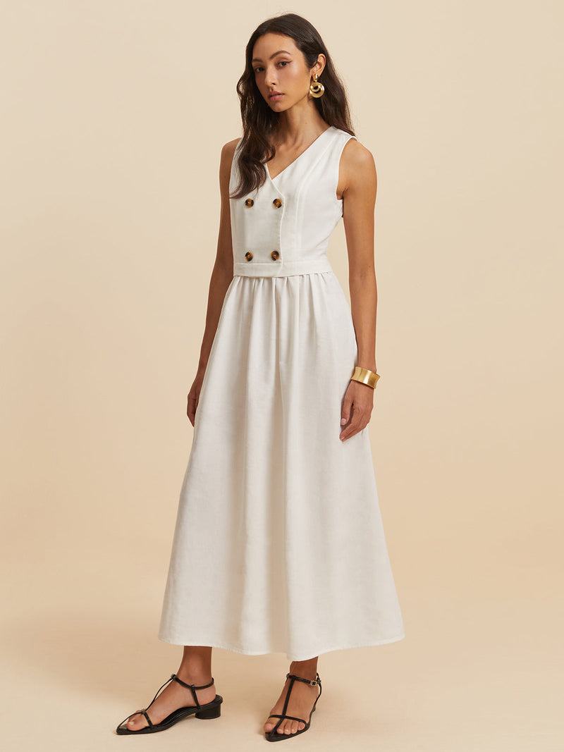 Beautifully Crafted Dress in a Classic Style