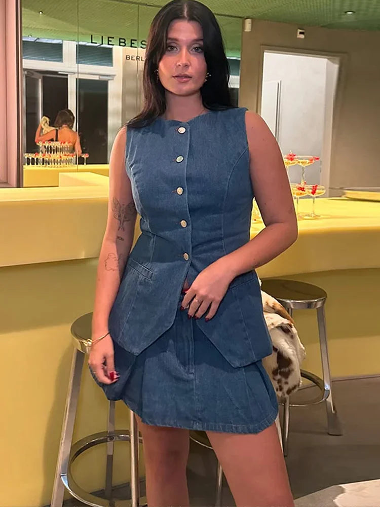 Classic Vintage & Enduringly Stylish Garment