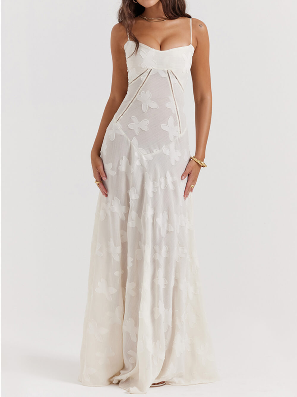 Beautifully Finished Dress in a Timeless Design