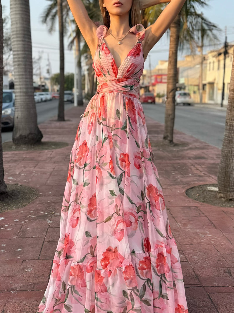 Gracefully Styled Dress for Any Occasion