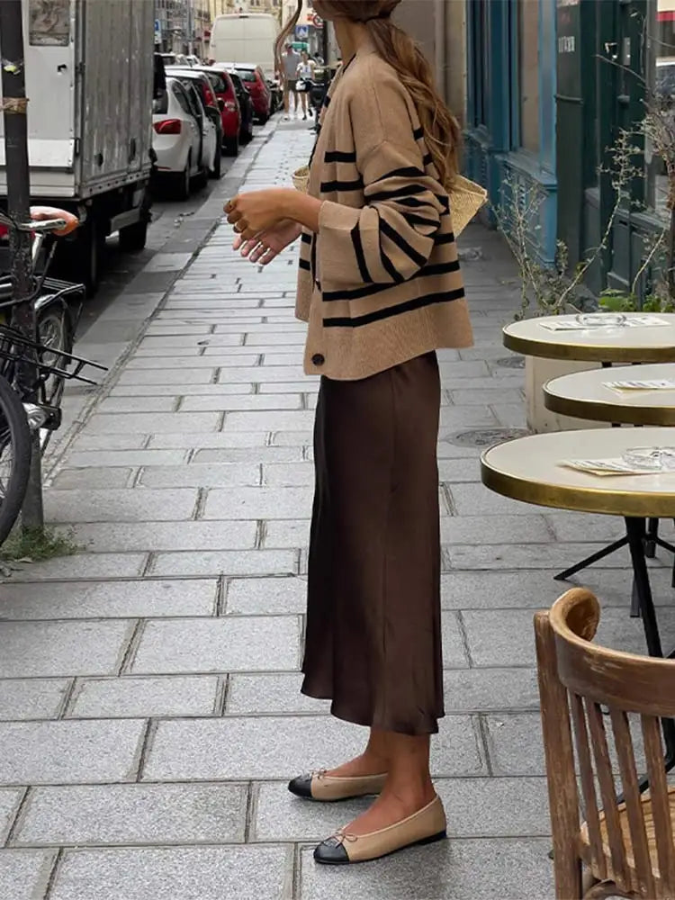 Well Tailored Dress with a Graceful Silhouette