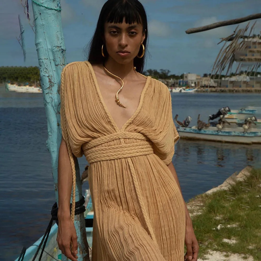 Gracefully Styled Dress for Any Occasion