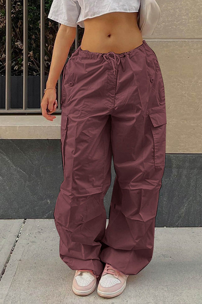 Well Tailored Pants with a Graceful Silhouette