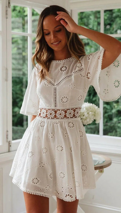Sophisticated Dress with a Clean Classic Look