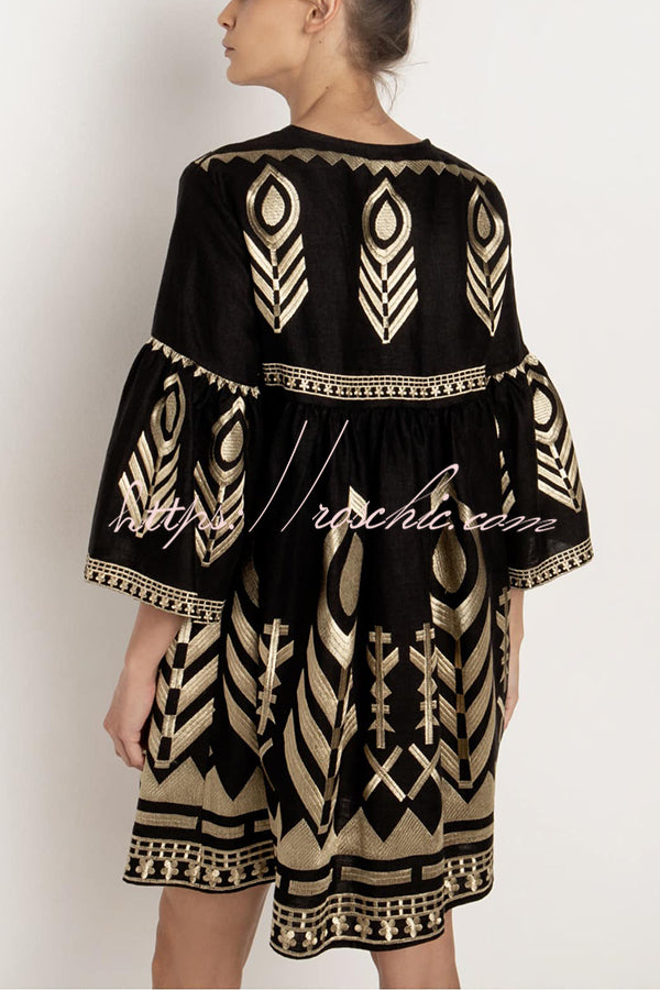 Gracefully Styled Dress for Any Occasion