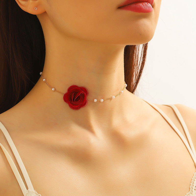 Romantic Pearl Necklace for Special Moments