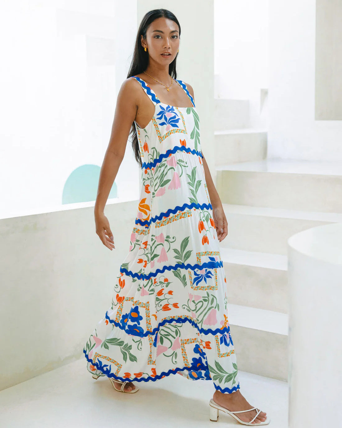 A Vintage Style Dress with Delicate Timeless Details
