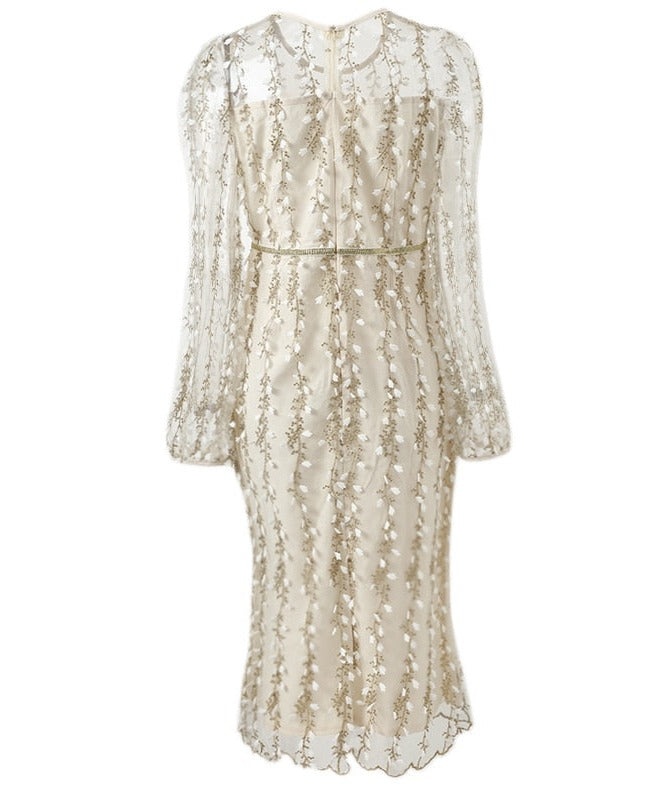 Sophisticated Dress with a Clean Classic Look
