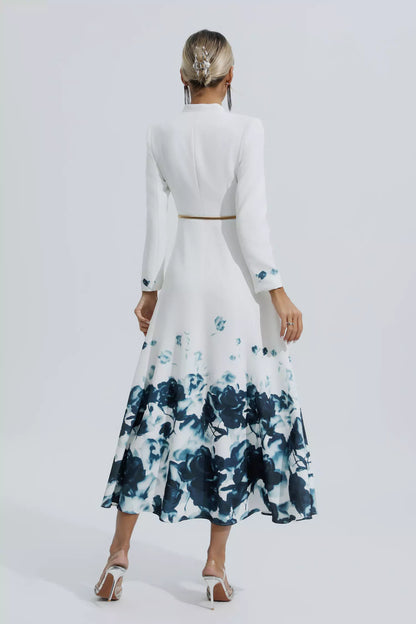 Classic Vintage Dress with a Flattering Fit