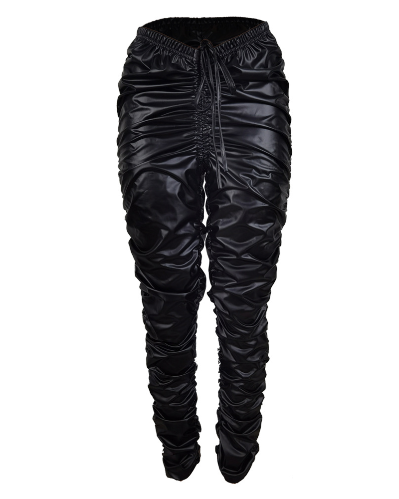 Well Tailored Pants with a Graceful Silhouette