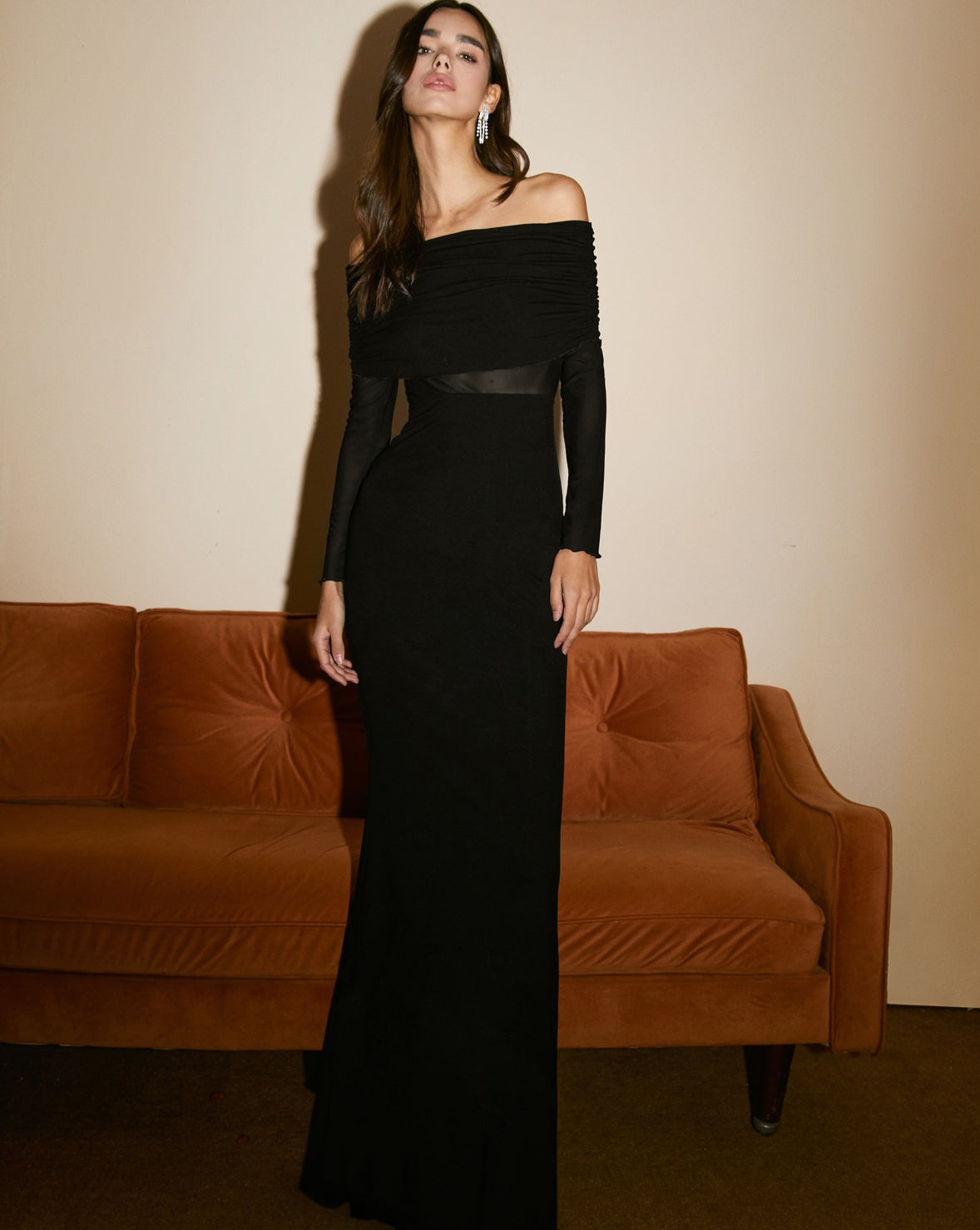 Sophisticated Dress with a Clean Classic Look