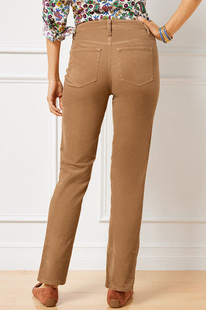 Elegantly Styled Pants for Everyday Wear