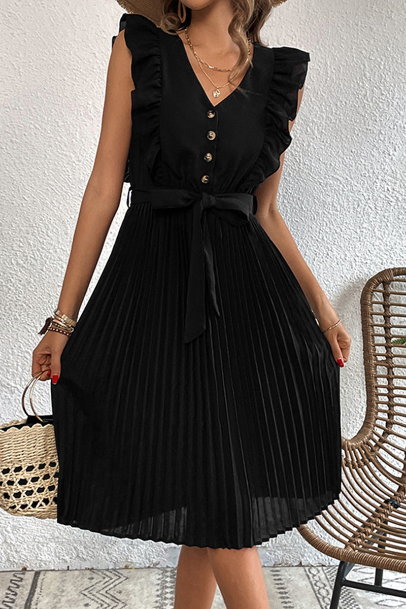 Beautifully Finished Dress in a Timeless Design