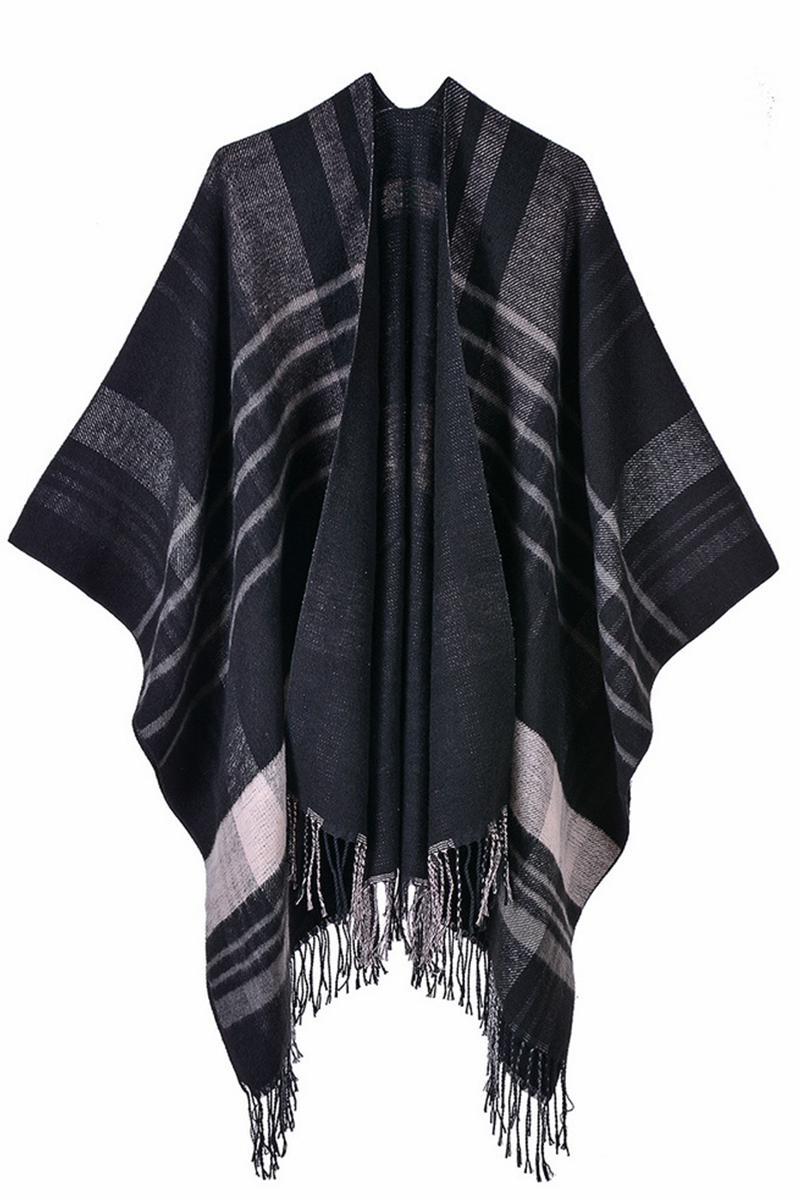 Gracefully Styled Garment for Any Occasion
