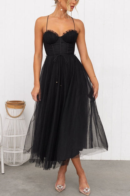 Gracefully Styled Dress for Any Occasion