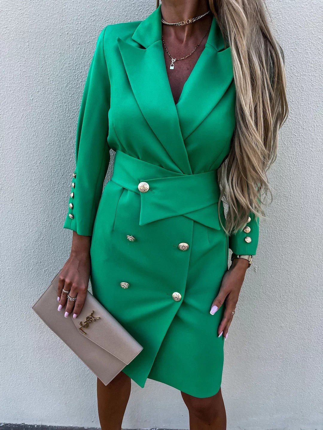 Beautifully Crafted Dress in a Classic Style