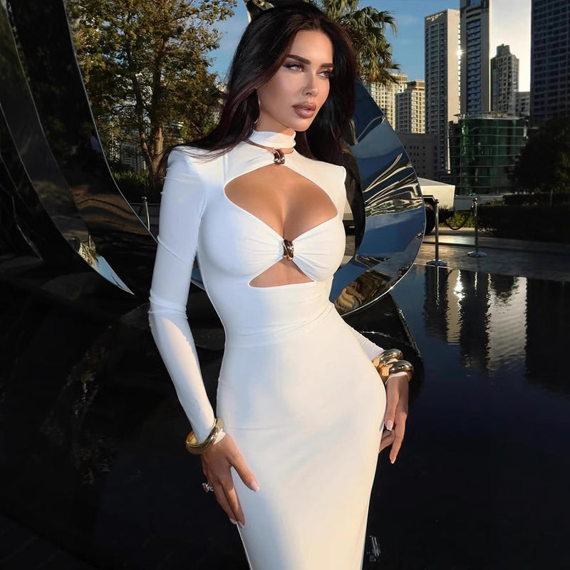 Beautifully Crafted Dress in a Classic Style