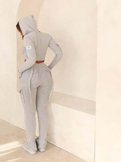 Effortlessly Elegant Pants with a Timeless Design