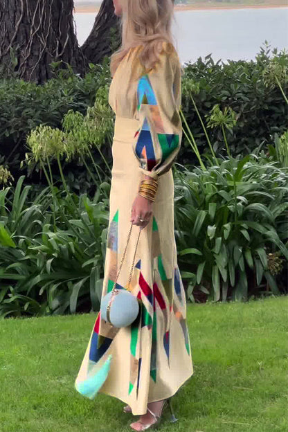 Effortlessly Elegant Dress with a Timeless Design