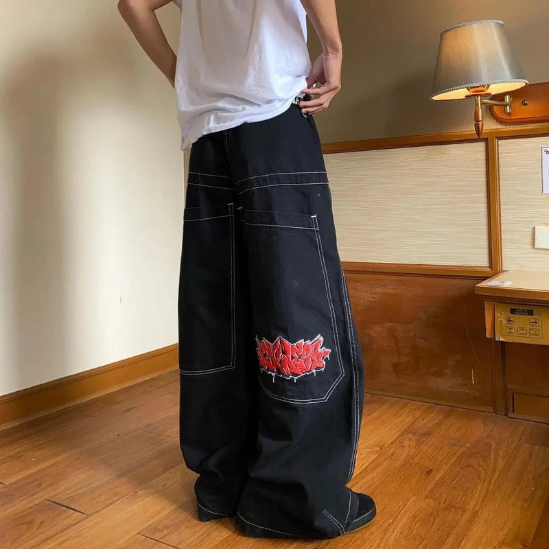 Well Tailored Pants with a Graceful Silhouette
