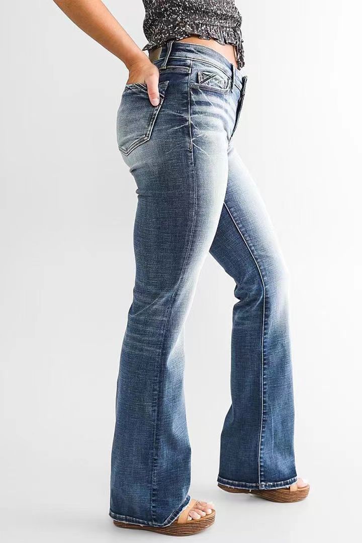 Beautifully Finished Pants in a Timeless Design
