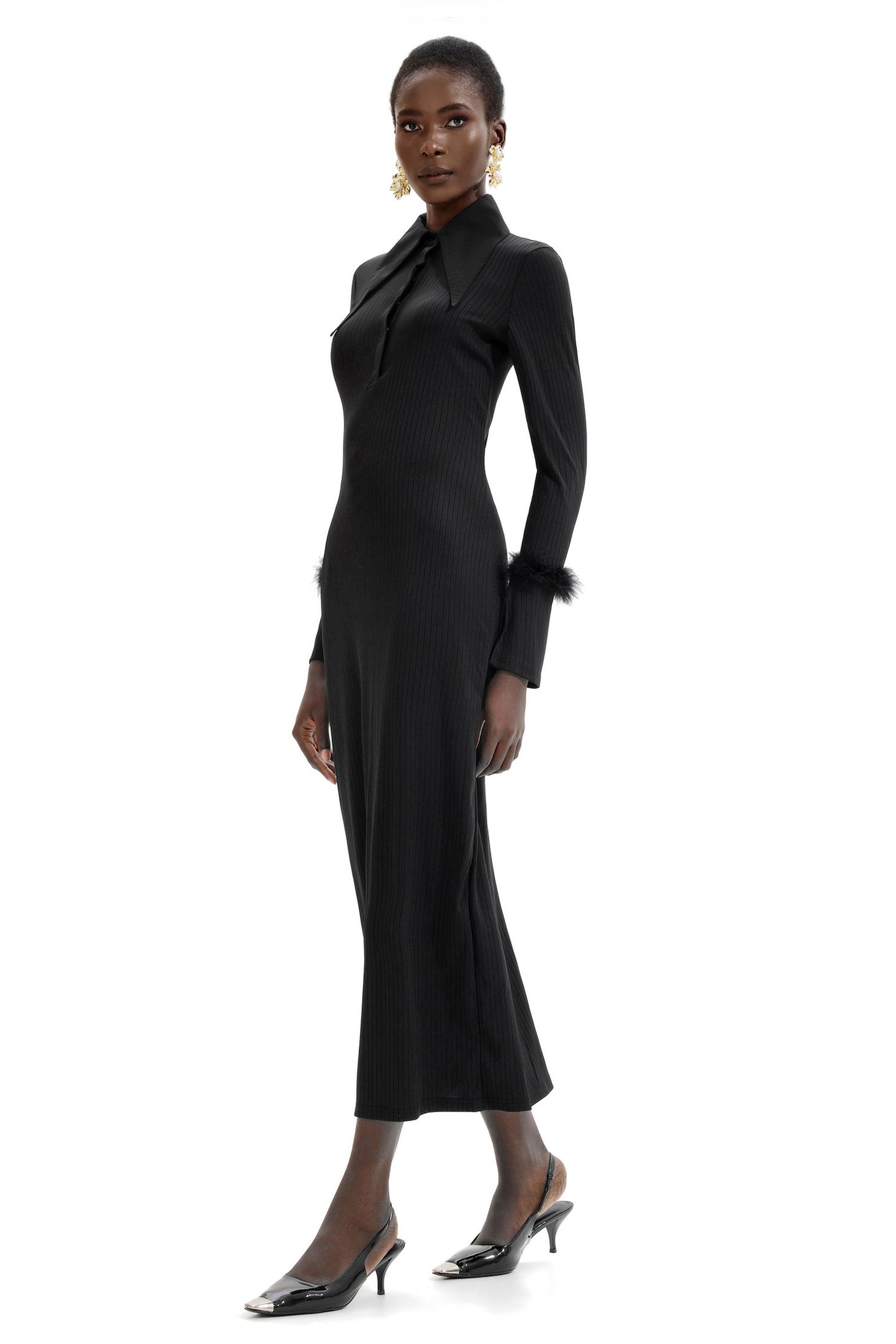 Beautifully Finished Dress in a Timeless Design