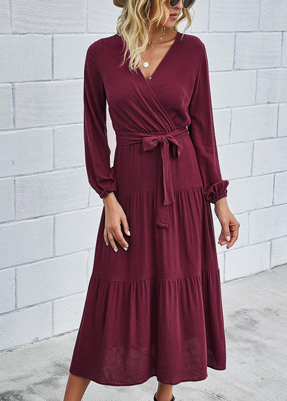 Effortlessly Elegant Dress with a Timeless Design