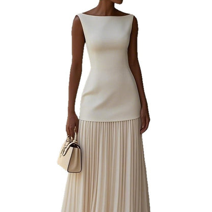 Well Tailored Dress with a Graceful Silhouette