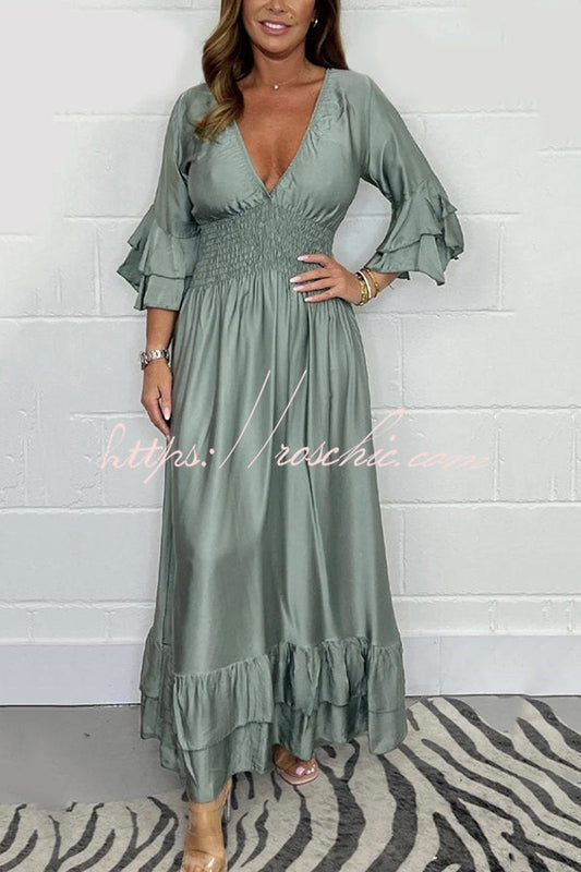 Beautifully Crafted Dress in a Classic Style